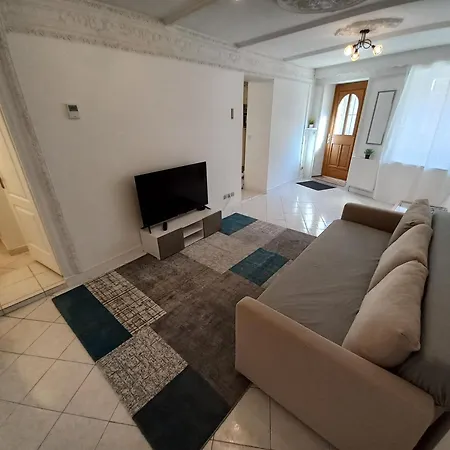 Hébergement de vacances Maison A 5 Minutes Du Lac A Pied *